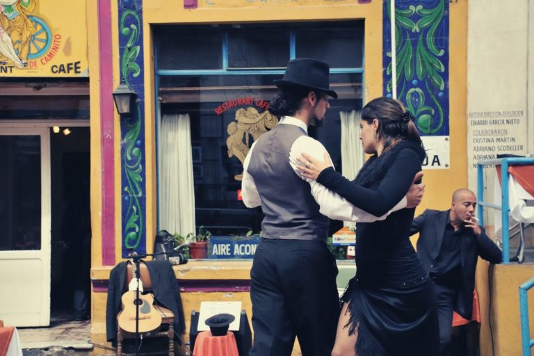 Cafés históricos de Buenos Aires: confiterías antiguas y bares notables