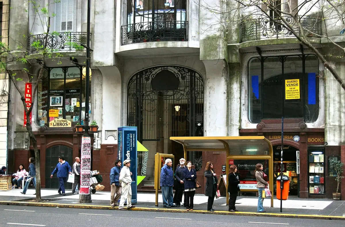 Fachadas de la Avenida de Mayo entre los números 767 y 777