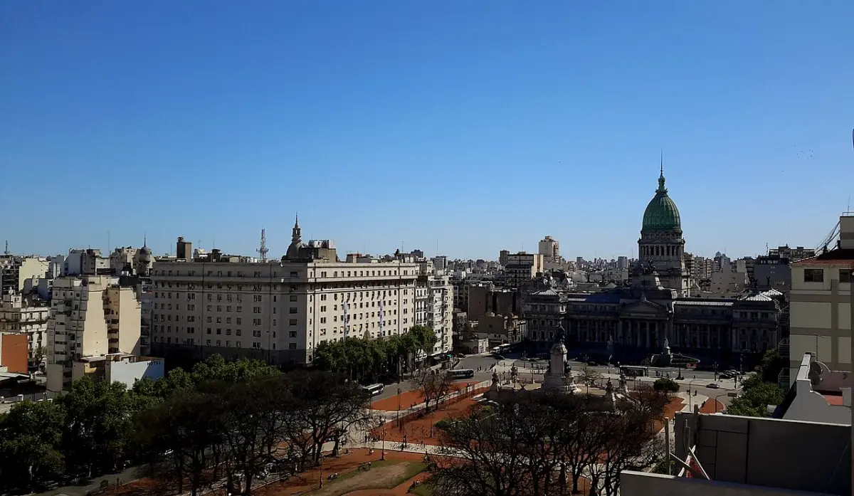 Vista amplia de la Plaza del Congreso